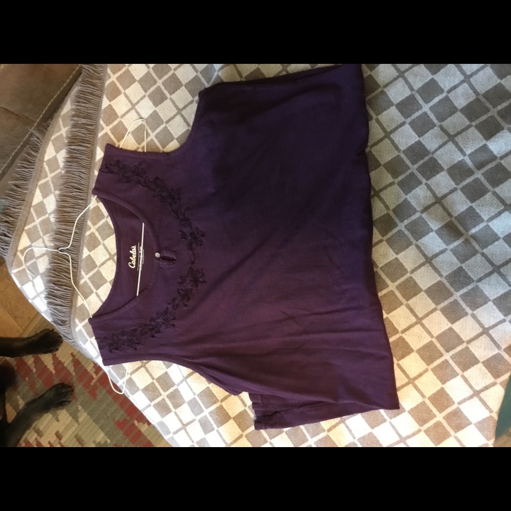 Cabela’s tank with embroidery and button